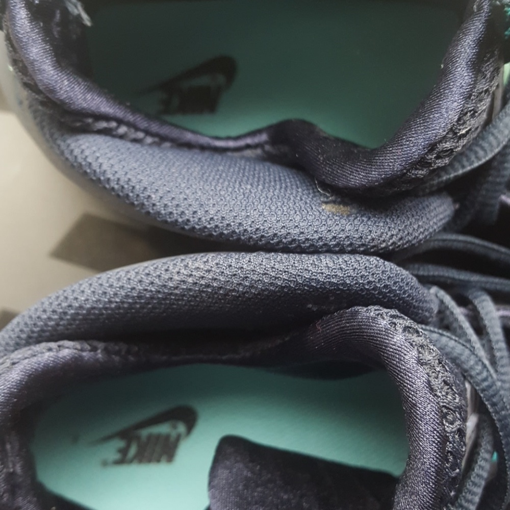 Shoes - Picture 7 of 8